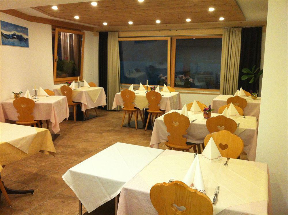 Hotel Pizzeria Selva Zernez Exteriér fotografie