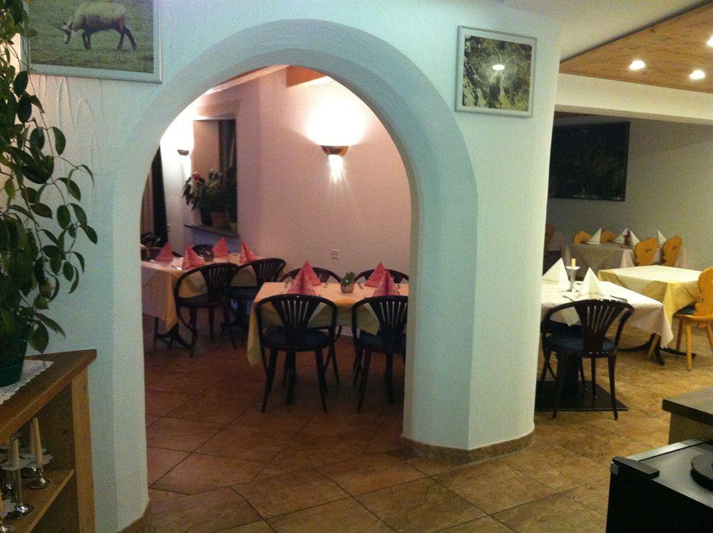 Hotel Pizzeria Selva Zernez Exteriér fotografie