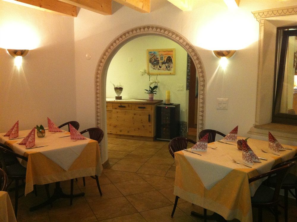 Hotel Pizzeria Selva Zernez Exteriér fotografie
