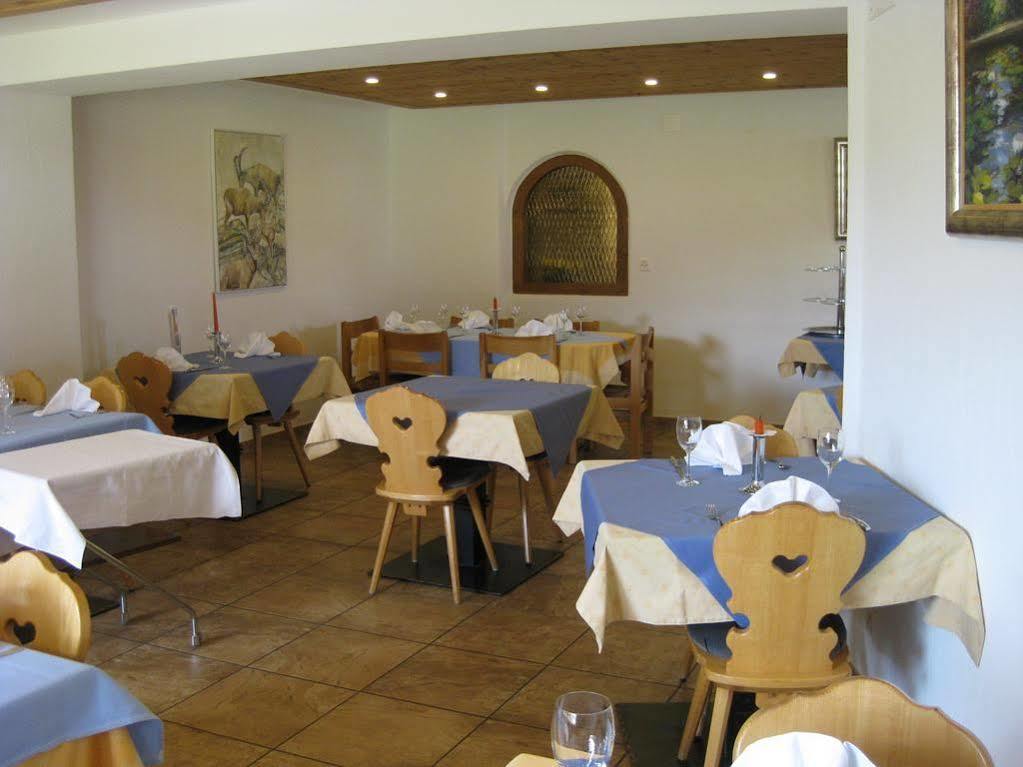 Hotel Pizzeria Selva Zernez Exteriér fotografie